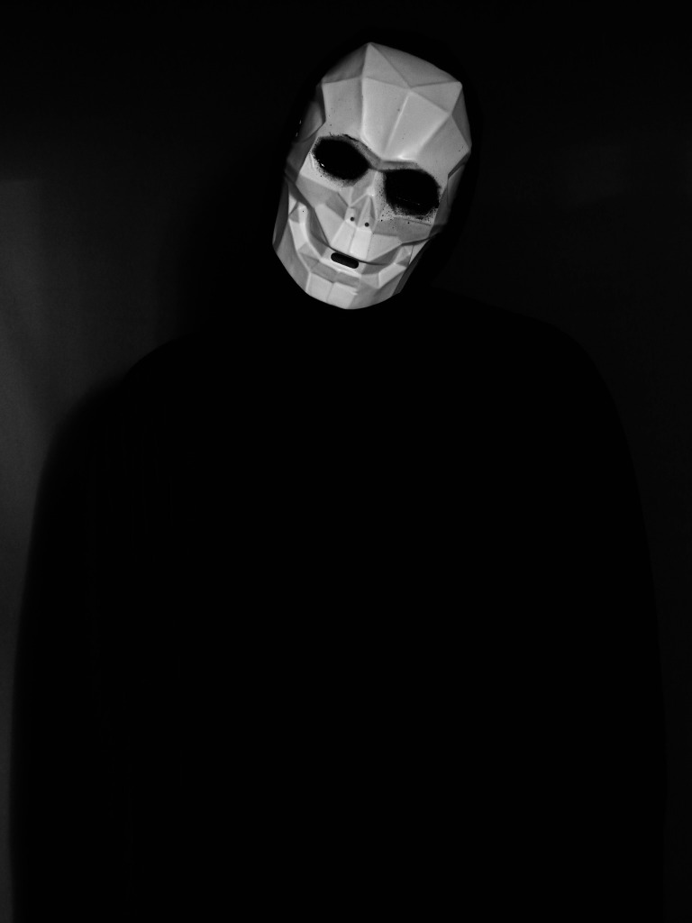 Zack Efelgin / Thomi